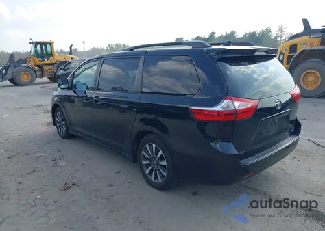 2018 Toyota Sienna Le 7 Passenger z USA, uszkodzony, nr VIN 5TDJZ3DC4JS205058